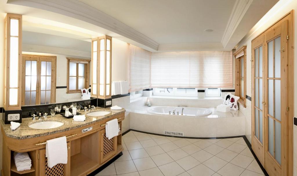 Alpenresort Schwarz Mieming Chambre photo